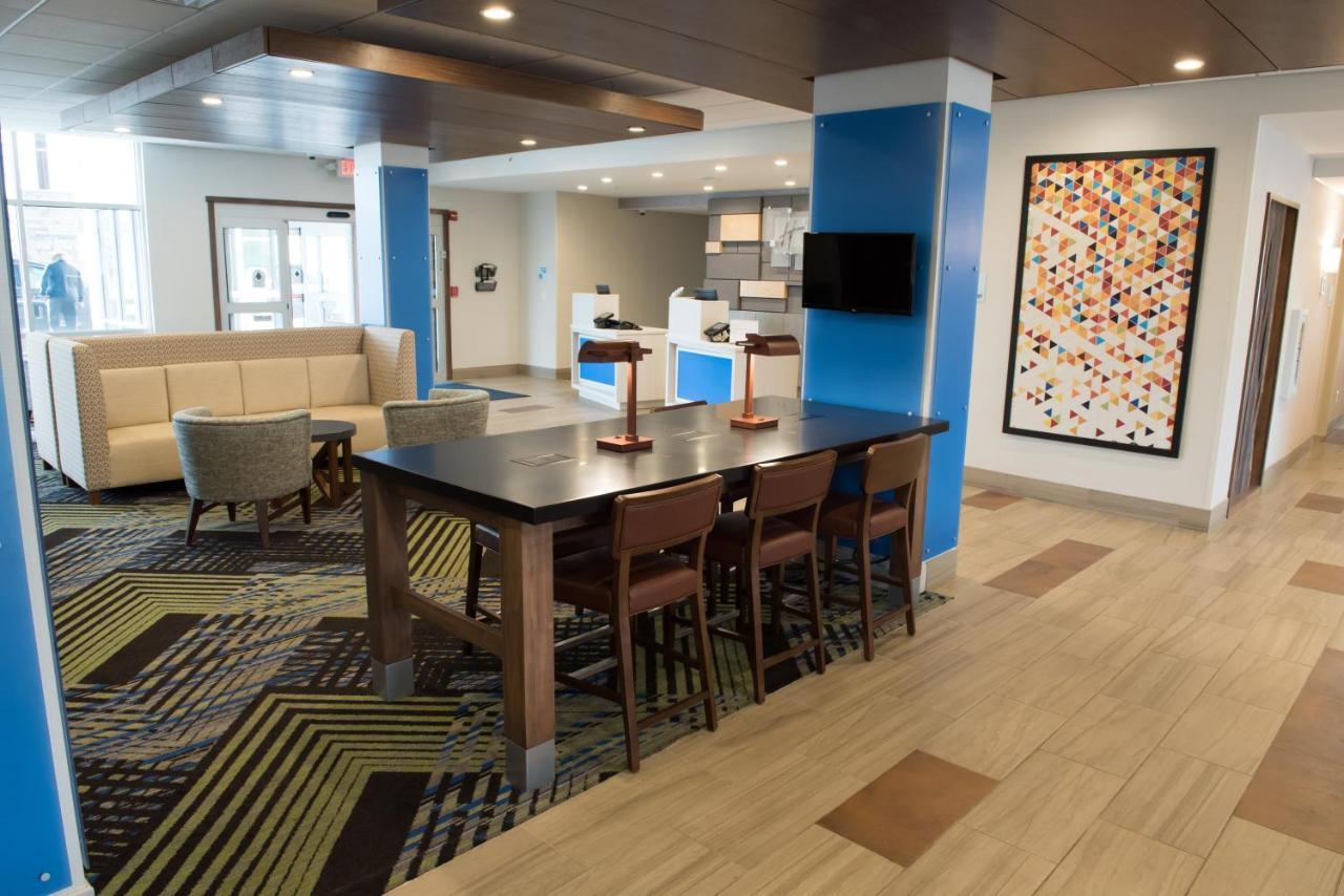 Holiday Inn Express & Suites - Louisville N - Jeffersonville By Ihg מראה חיצוני תמונה