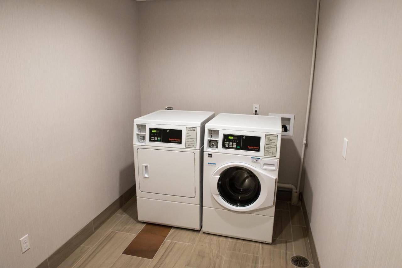 Holiday Inn Express & Suites - Louisville N - Jeffersonville By Ihg מראה חיצוני תמונה
